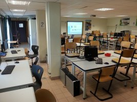 Une salle de technologie